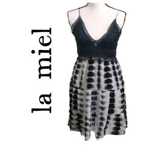 B3 la miel bY HYPED UNICORN Crochet top tie-dye dress. Size: S/M/L B3